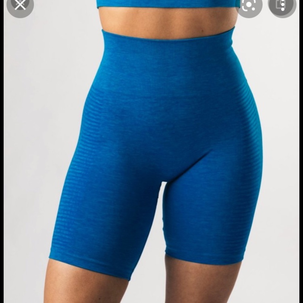 Alphalete Women’s Seamless Biker Shorts